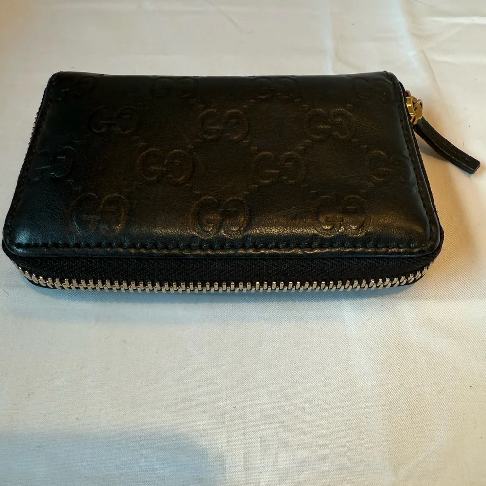 Black Embossed Zip Wallet - Picture 3 of 4